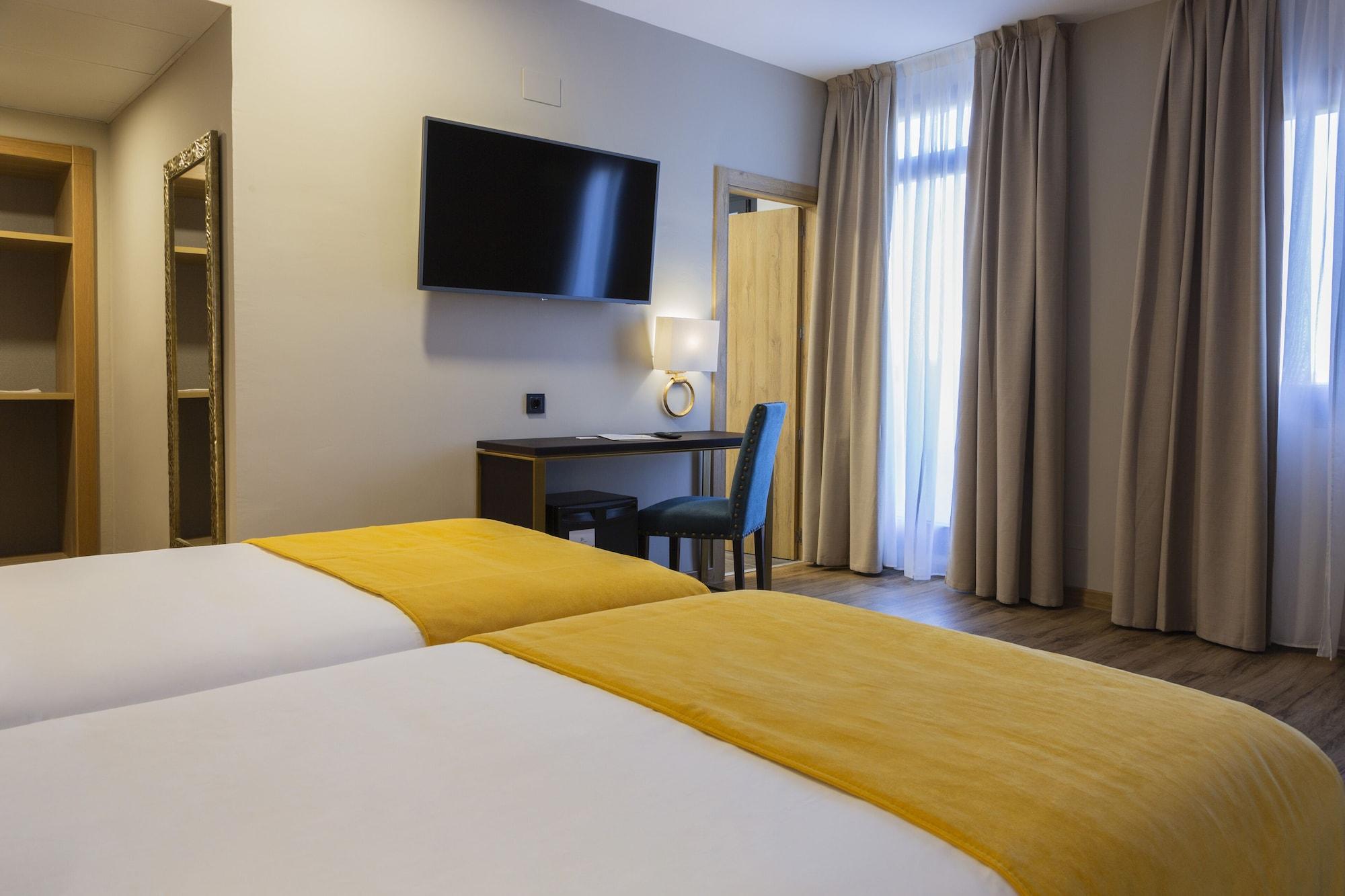 Hotel Zentral Mayoral 3*